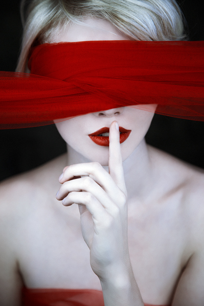the red inside me   :: Hush